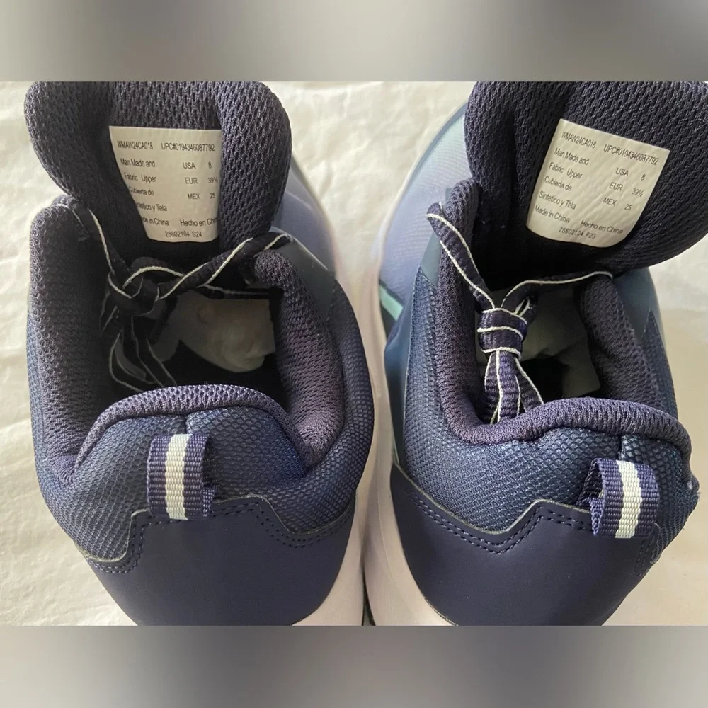 NWOT Women’s Sz-8 Athletic Shoes- Very Clean, Not Sure If Worn- Big Kids Sz-6.5